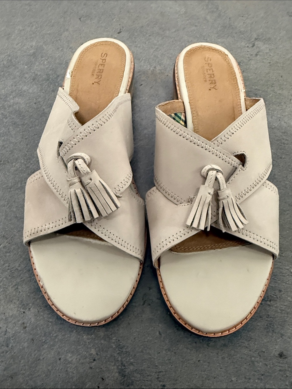 Sperry Women’s Light Cream Tassel Cross-Band Slide Mules